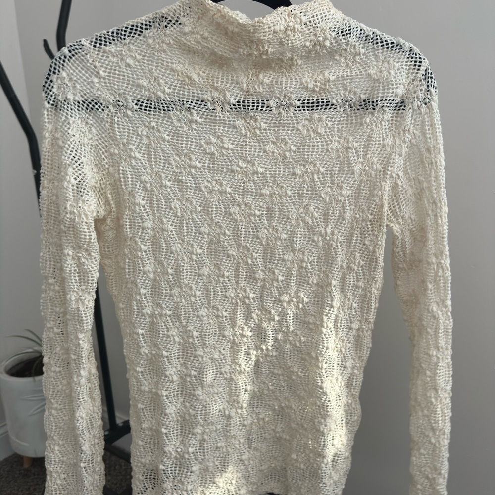 Cream Lace Long Sleeve Top